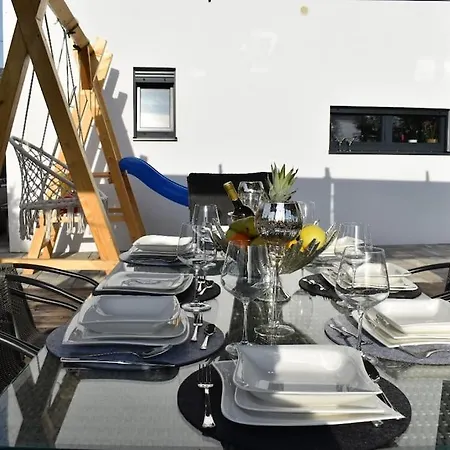 Hotel Lauvi *